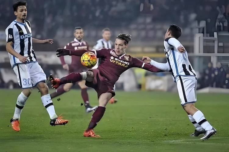 包含都灵主场告负，保级形势日益困难的词条