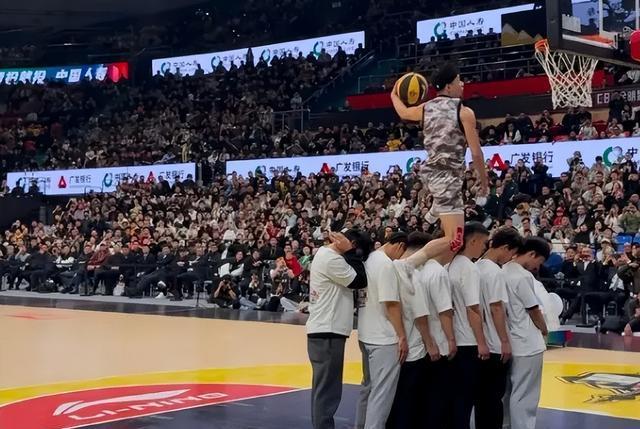 全明星周末精彩不断，体育场馆将燃爆的简单介绍