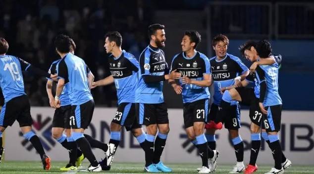 巴黎前锋交出完美表现，豪取胜利晋级强的简单介绍