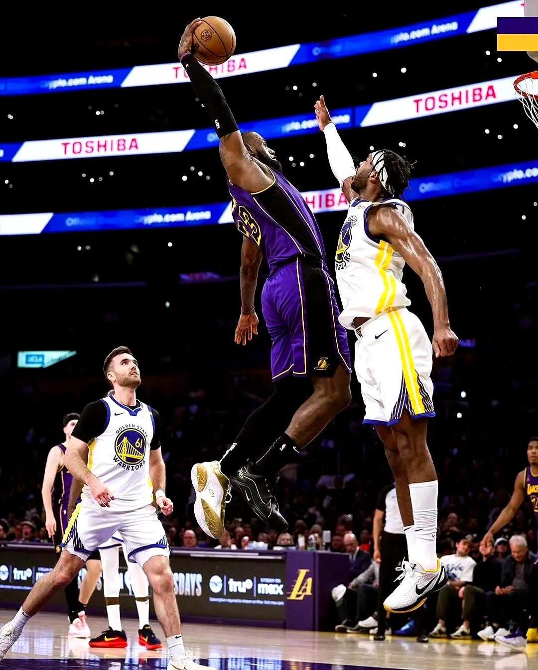 詹姆斯受伤！湖人未能止住连败的简单介绍