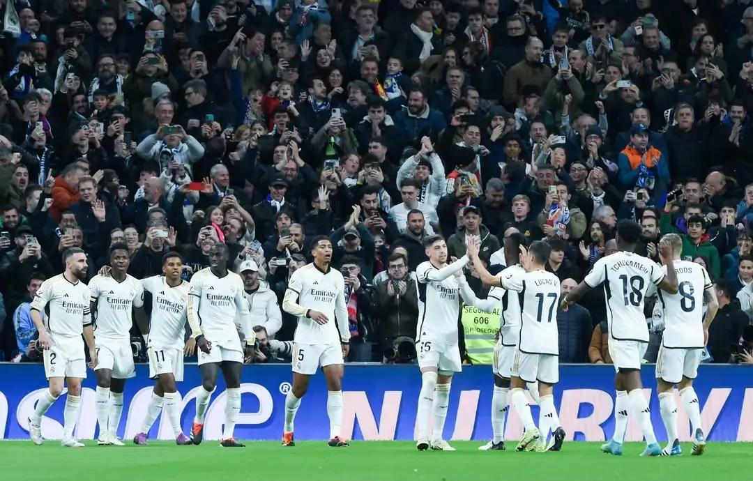 赫罗纳客场失分，中后卫需要有更出色的表现