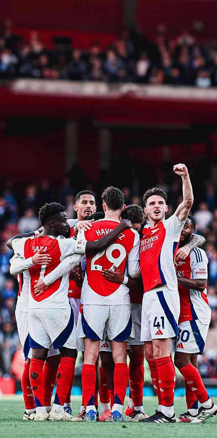 利物浦客场挑战成功，体现团队合作精神的简单介绍