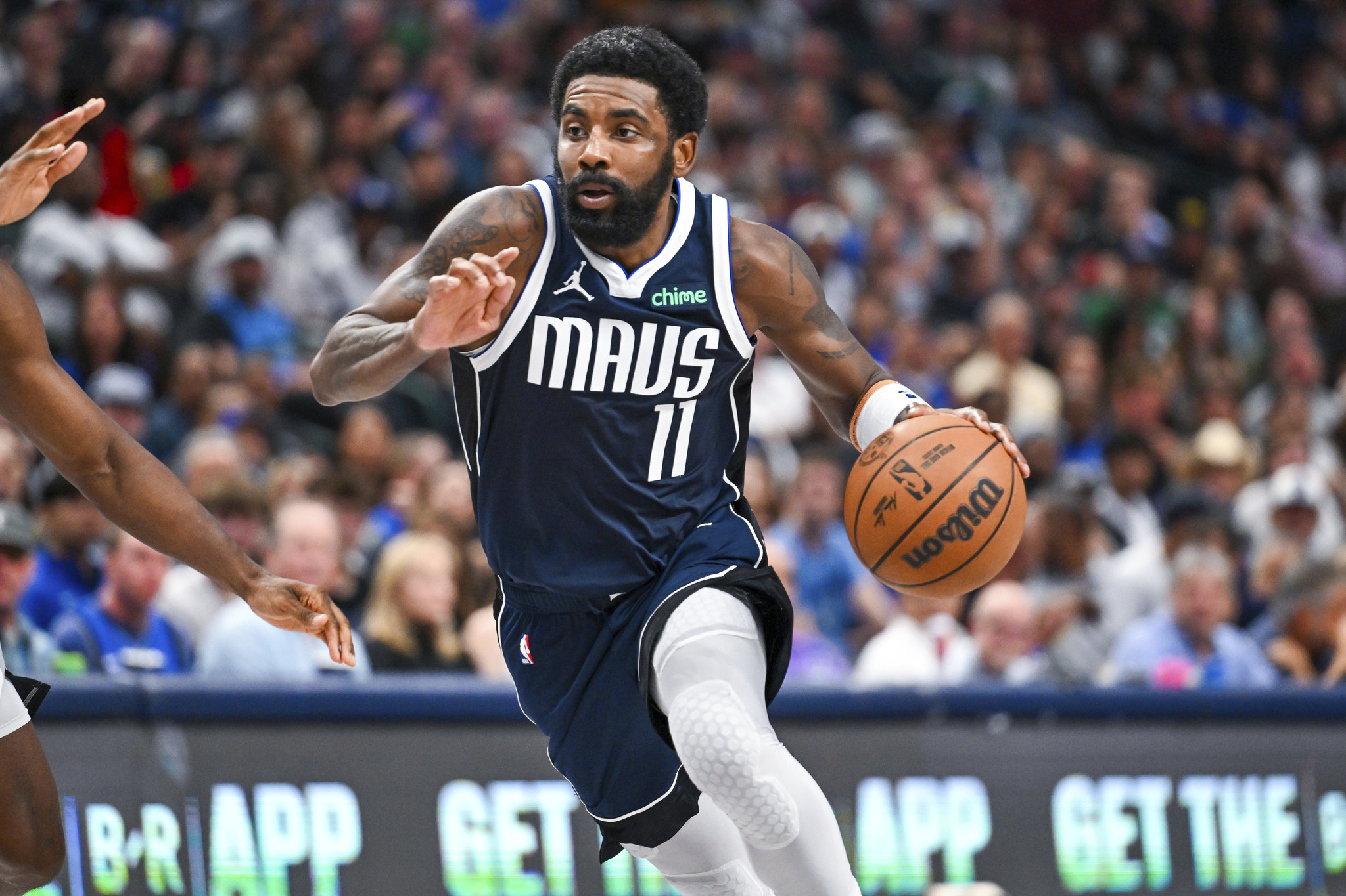 包含「独行侠击败马刺」改写为「独行侠成功击败马刺」的词条