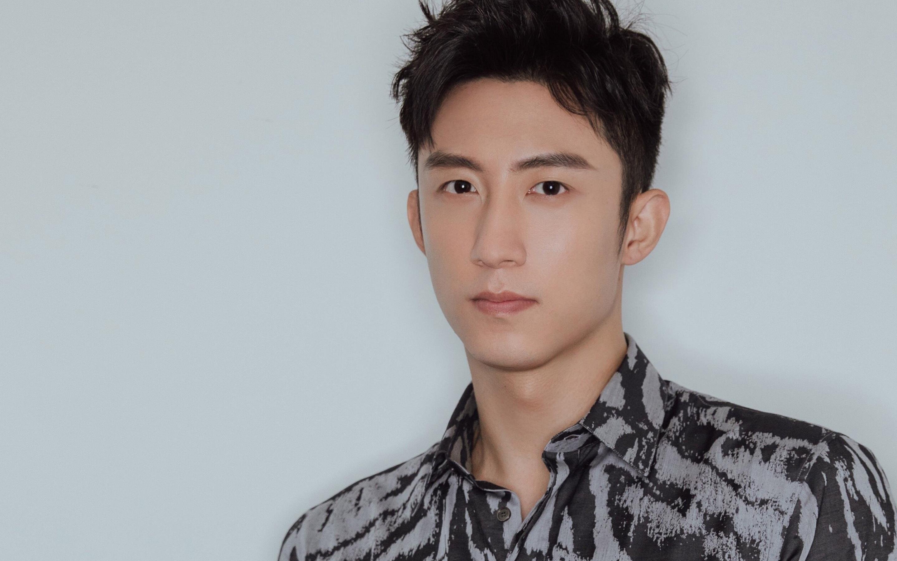 双城记，意甲德比硝烟与篮网快船巅峰之夜的竞技交响