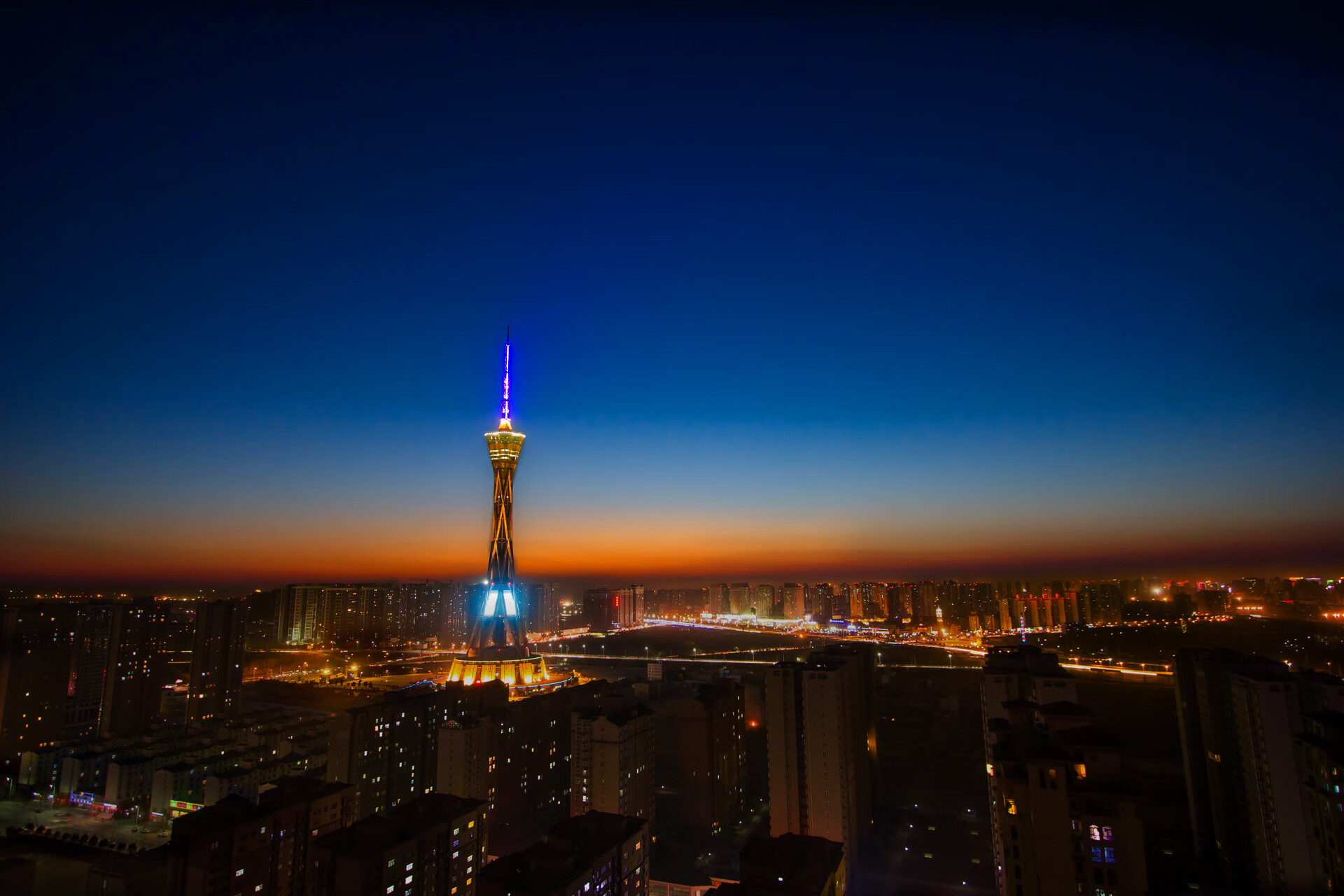 德布劳内的手术刀，当摩洛哥与阿尔及利亚的绿茵恩怨，遭遇现代足球的终极拷问